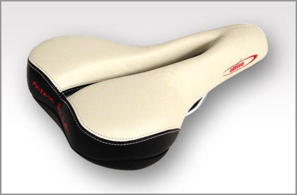 Attivo Saddles Plush Casual